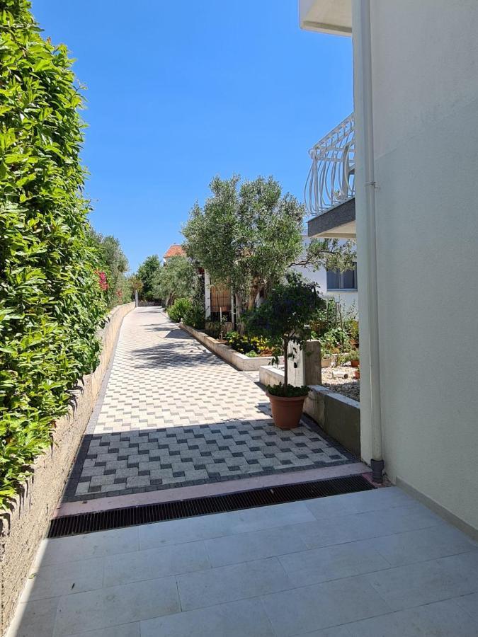 Apartments Juric Brodarica  Exterior foto